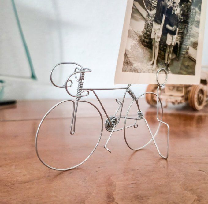 Vélo miniature porte-photo ou porte-carte 
